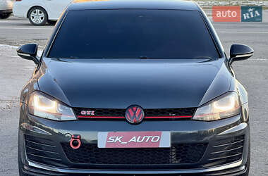 Хетчбек Volkswagen Golf GTI 2016 в Києві