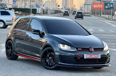 Хетчбек Volkswagen Golf GTI 2016 в Києві