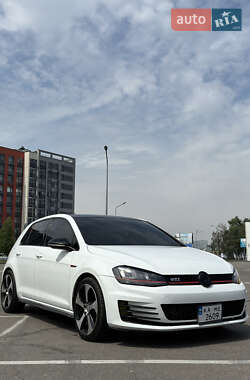 Хетчбек Volkswagen Golf GTI 2015 в Києві