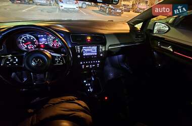 Хэтчбек Volkswagen Golf GTI 2014 в 