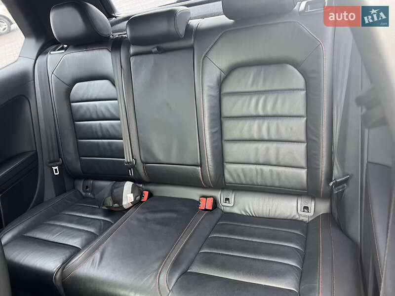 Хетчбек Volkswagen Golf GTI 2014 в Києві