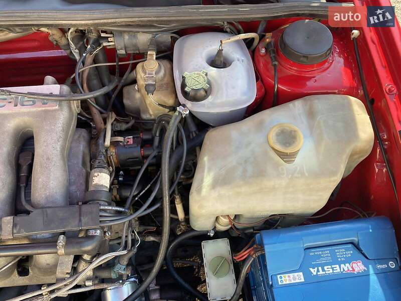 Хэтчбек Volkswagen Golf GTI 1988 в Киеве