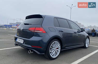 Хэтчбек Volkswagen Golf GTI 2020 в 