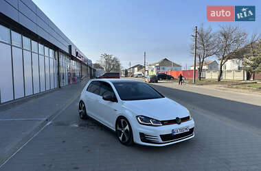 Хетчбек Volkswagen Golf GTI 2015 в Пирятині