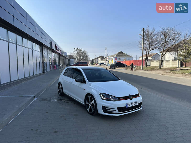 Volkswagen Golf GTI 2015