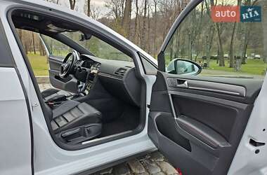 Хэтчбек Volkswagen Golf GTI 2018 в 