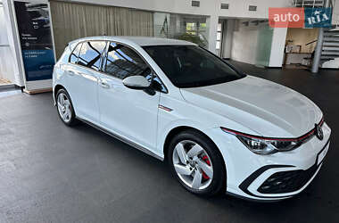 Хэтчбек Volkswagen Golf GTI 2021 в 