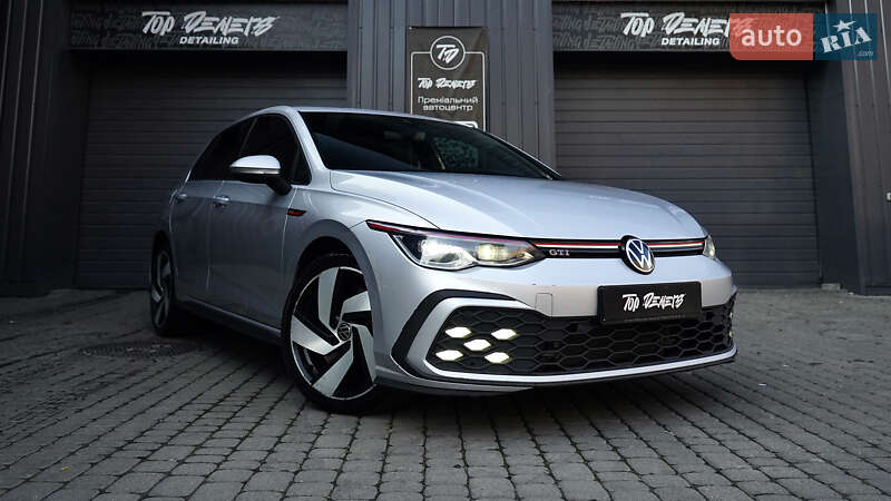 Volkswagen Golf GTI 2021