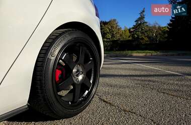 Хэтчбек Volkswagen Golf GTI 2014 в 