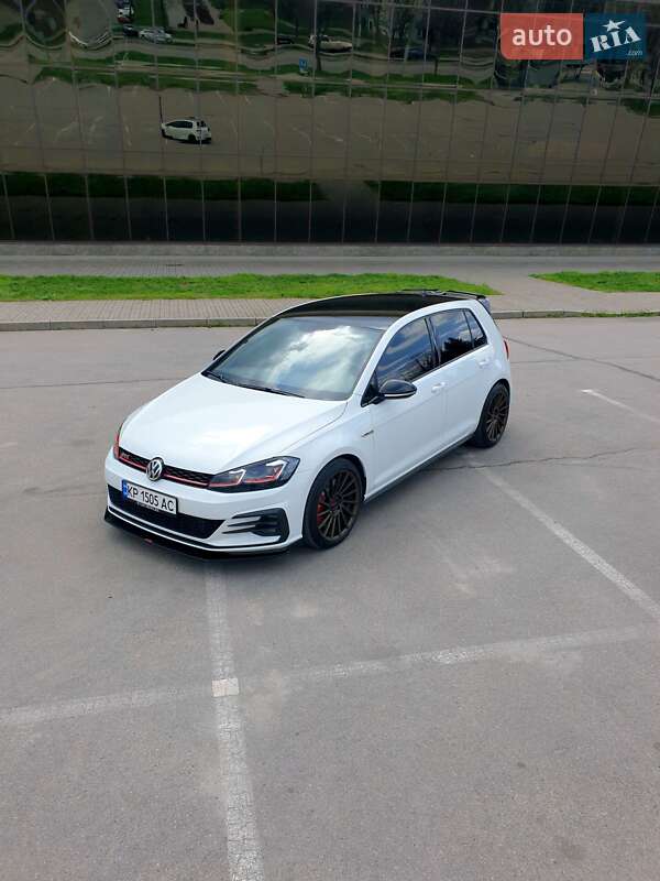 Volkswagen Golf GTI 2019