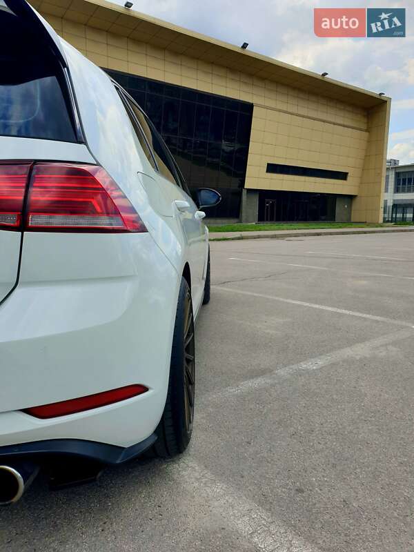 Хетчбек Volkswagen Golf GTI 2019 в Запоріжжі