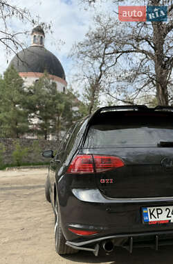 Хэтчбек Volkswagen Golf GTI 2016 в 