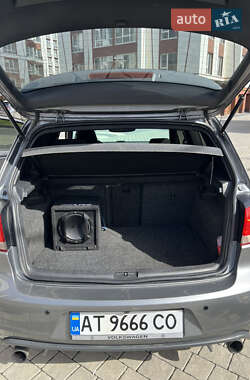 Хэтчбек Volkswagen Golf GTI 2012 в 