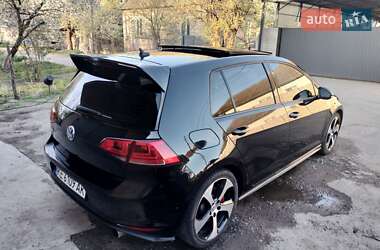 Хэтчбек Volkswagen Golf GTI 2015 в 