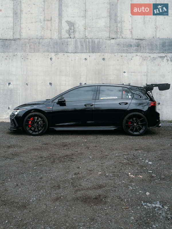 Volkswagen Golf GTI 2021