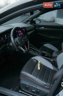 Хетчбек Volkswagen Golf GTI 2021 в 