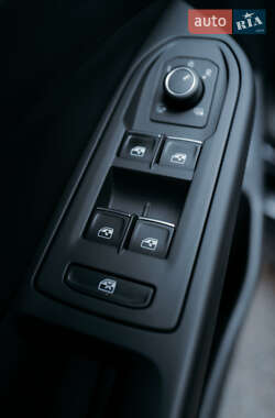 Хетчбек Volkswagen Golf GTI 2021 в 