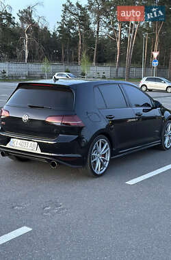 Хетчбек Volkswagen Golf GTI 2016 в 