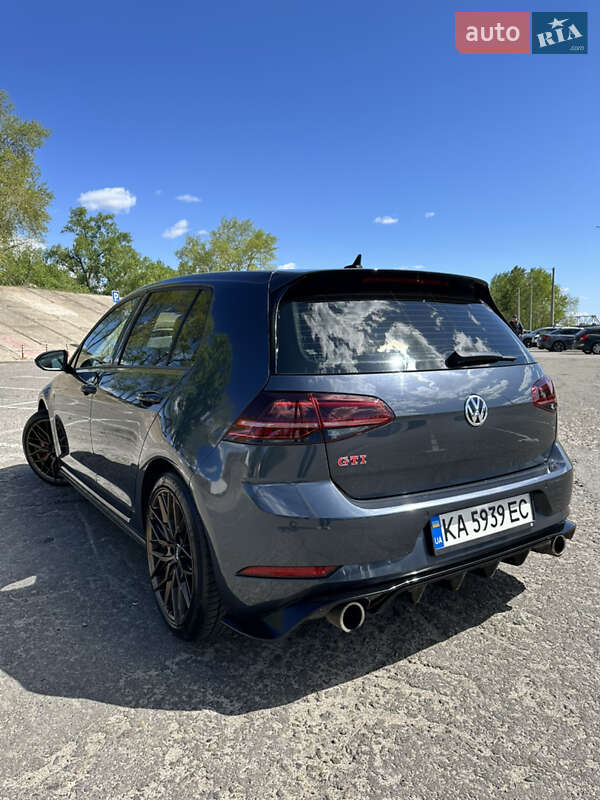 Хетчбек Volkswagen Golf GTI 2019 в Києві