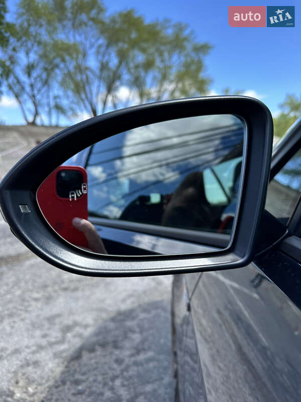 Хетчбек Volkswagen Golf GTI 2019 в Києві