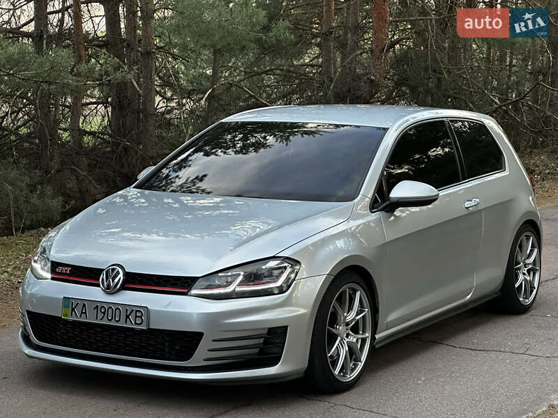 Volkswagen Golf GTI 2014