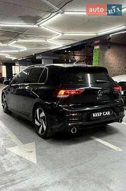 Хэтчбек Volkswagen Golf GTI 2022 в 