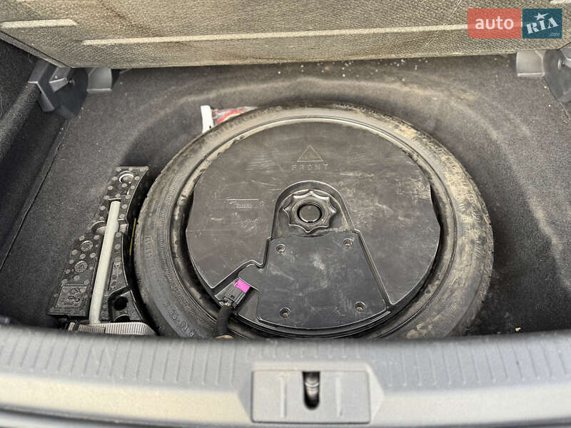 Хетчбек Volkswagen Golf GTI 2016 в Києві