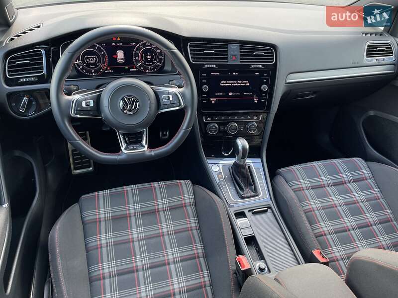Хетчбек Volkswagen Golf GTI 2017 в Києві