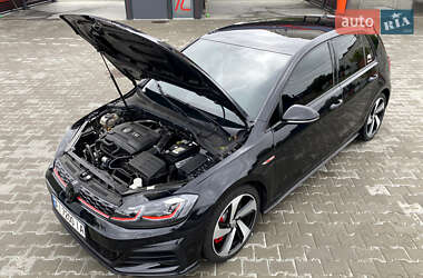 Хэтчбек Volkswagen Golf GTI 2020 в 