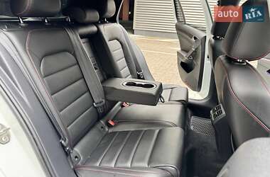 Хетчбек Volkswagen Golf GTI 2020 в 