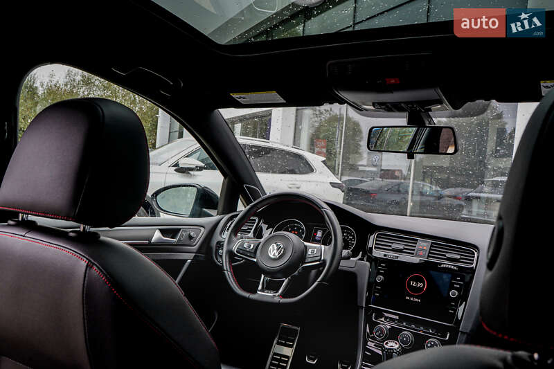 Хэтчбек Volkswagen Golf GTI 2019 в Житомире