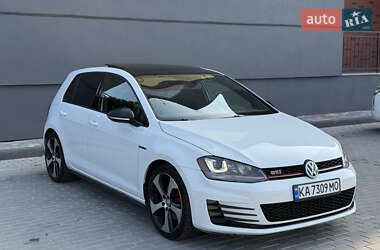 Хэтчбек Volkswagen Golf GTI 2014 в 