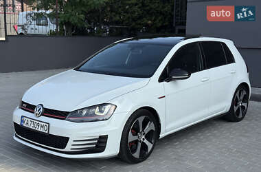 Хэтчбек Volkswagen Golf GTI 2014 в 