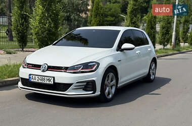 Хэтчбек Volkswagen Golf GTI 2020 в Киеве