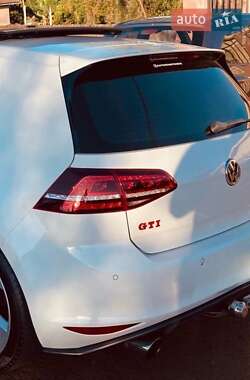 Хетчбек Volkswagen Golf GTI 2011 в Дружківці