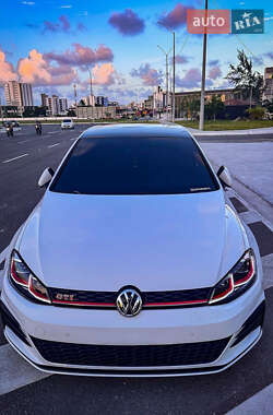 Хетчбек Volkswagen Golf GTI 2011 в Олександрівці