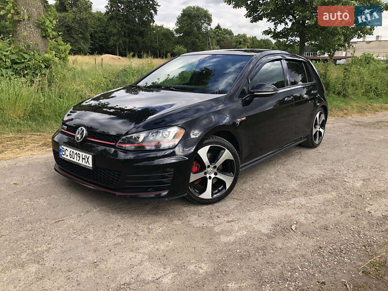 Хетчбек Volkswagen Golf GTI 2016 в Львові