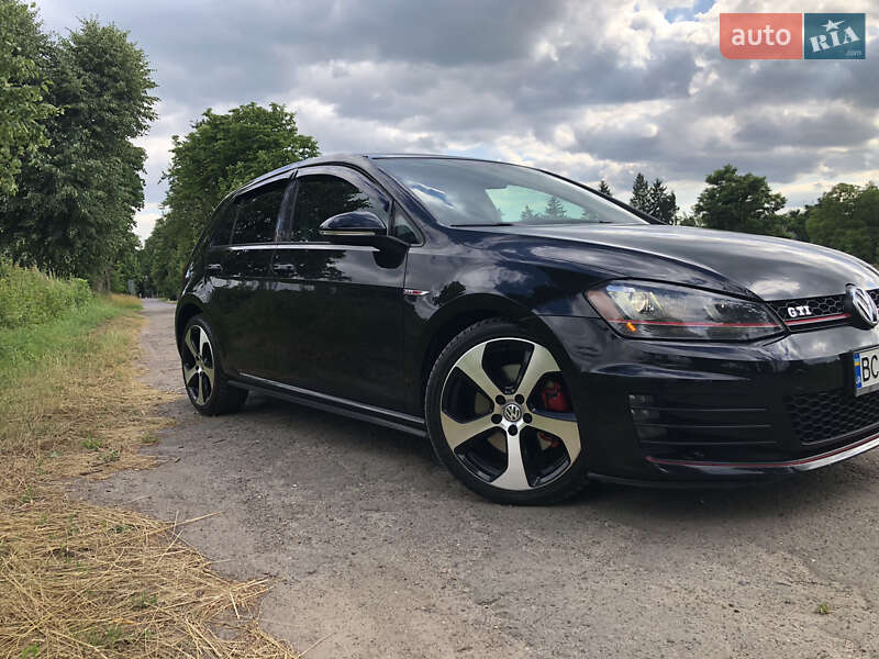 Хетчбек Volkswagen Golf GTI 2016 в Львові