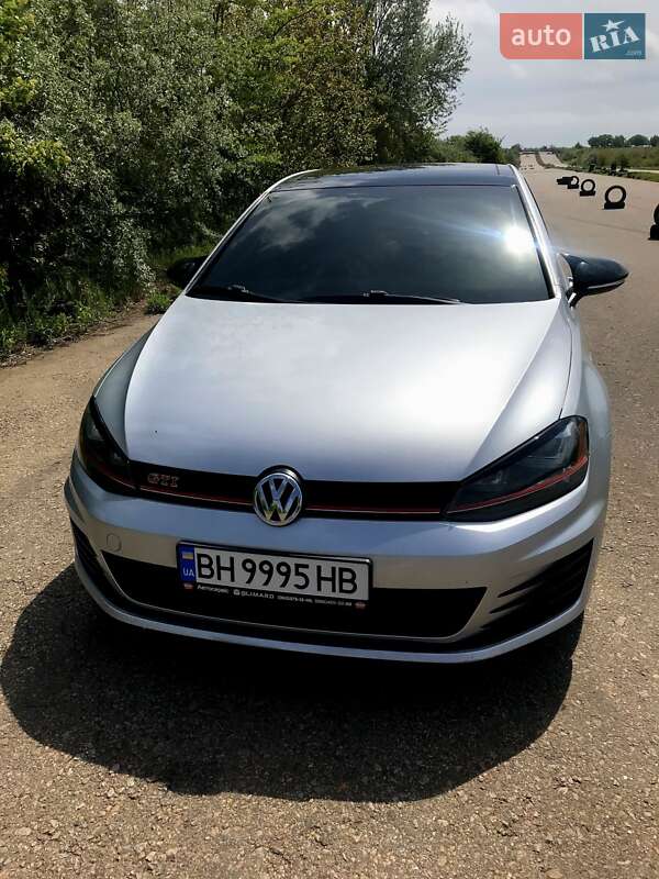 Хетчбек Volkswagen Golf GTI 2014 в Одесі фото 14 Хетчбек Volkswagen Golf GTI 2014 в Одесі