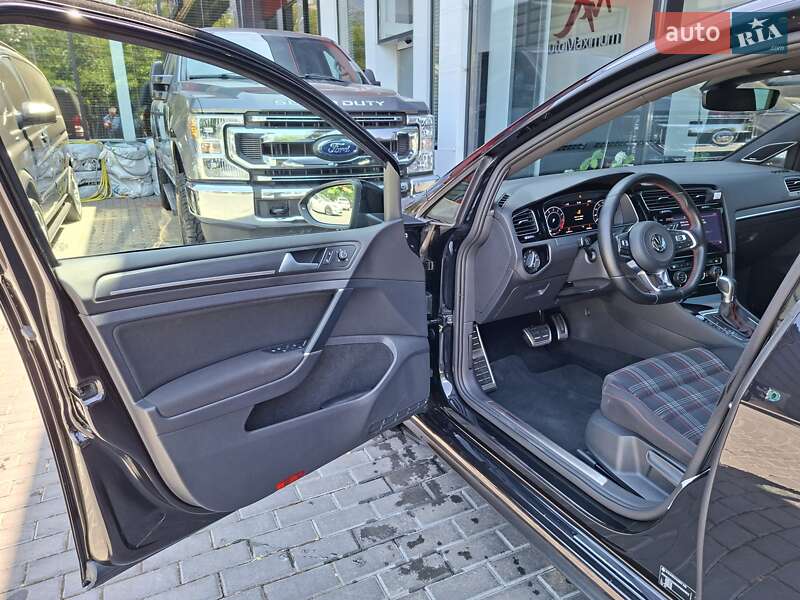 Хэтчбек Volkswagen Golf GTI 2017 в Одессе