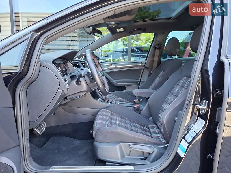 Хэтчбек Volkswagen Golf GTI 2017 в Одессе