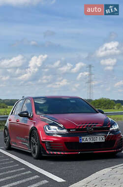 Хетчбек Volkswagen Golf GTI 2017 в Чернігові