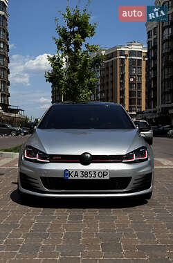 Хетчбек Volkswagen Golf GTI 2015 в Києві