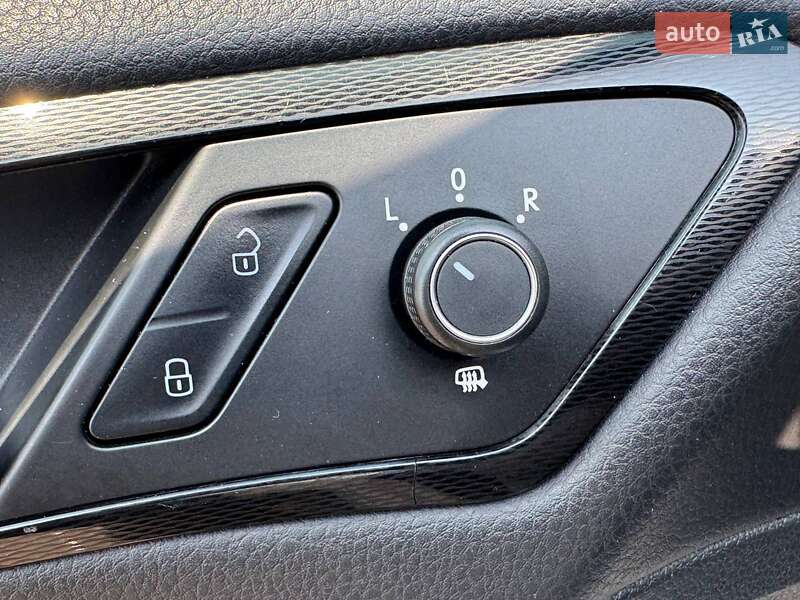 Хетчбек Volkswagen Golf GTI 2014 в Києві