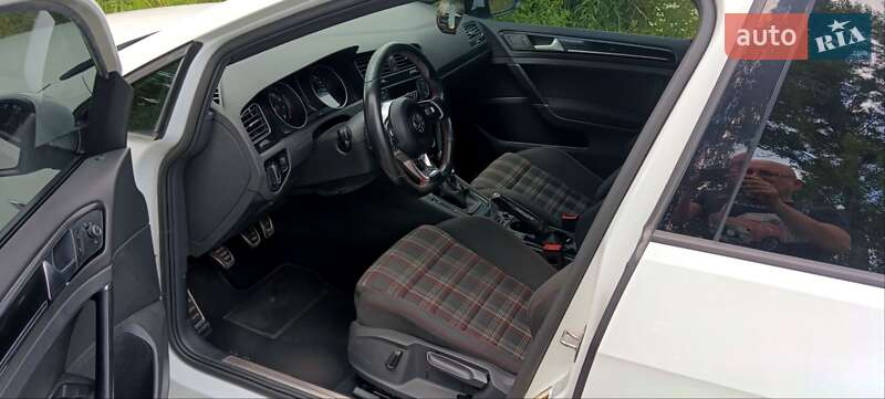 Хэтчбек Volkswagen Golf GTI 2017 в Броварах фото 21 Хэтчбек Volkswagen Golf GTI 2017 в Броварах