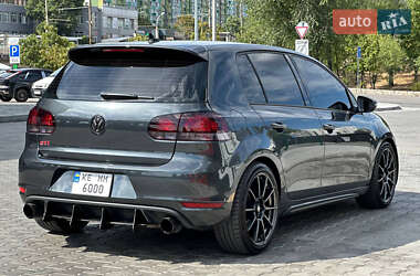 Хетчбек Volkswagen Golf GTI 2013 в 