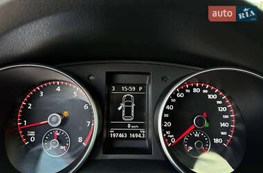 Хетчбек Volkswagen Golf GTI 2013 в 
