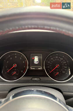 Хэтчбек Volkswagen Golf GTI 2014 в 
