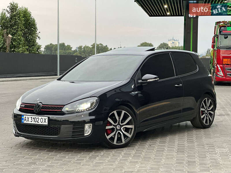 Volkswagen Golf GTI 2011