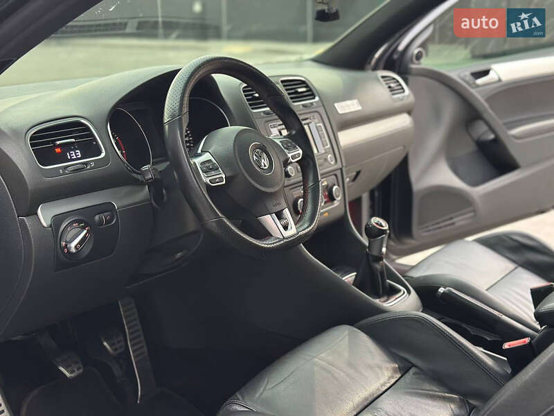 Хэтчбек Volkswagen Golf GTI 2011 в Днепре